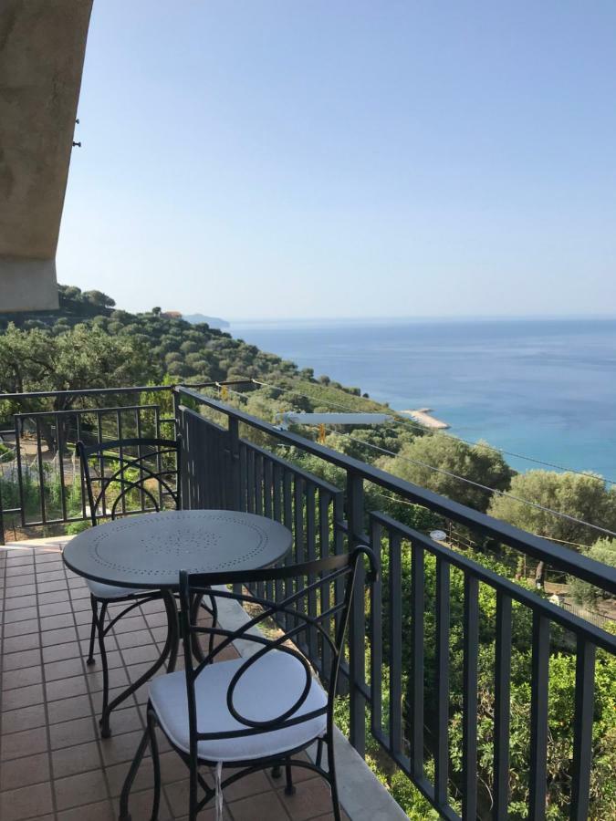 La Casa Del Maestro Attico Leilighet Pisciotta Eksteriør bilde